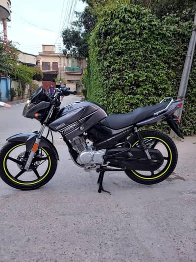 Yamaha YBR 125 2015 japanese model neat and clean