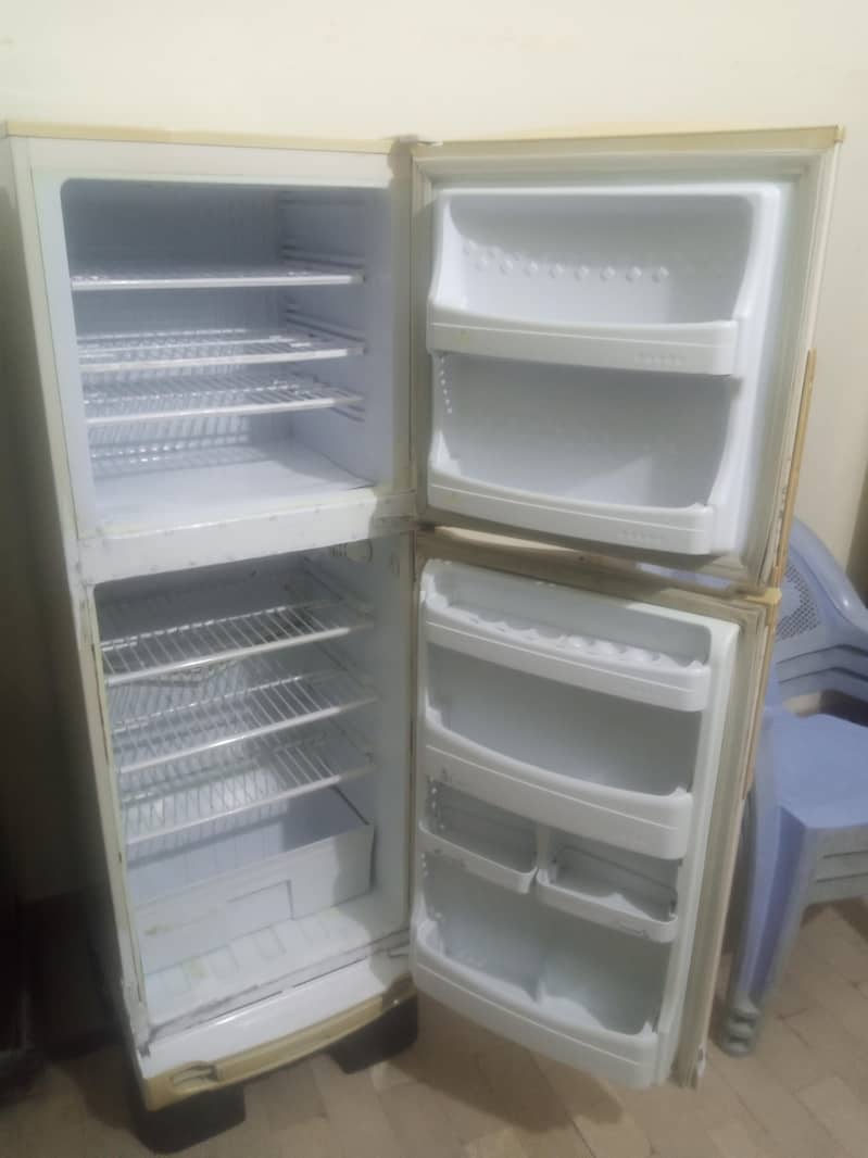 used refrigarnator 1