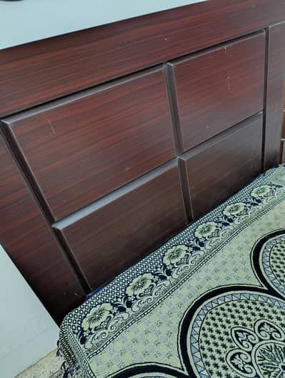 Single Bed Dark Brown Chipboard 8/10 condition. (No mattress)