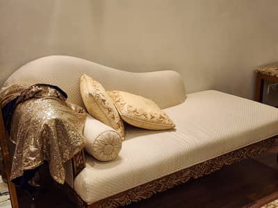 envogue furniture (lhr phase 8)