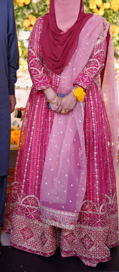 need to sale this formal dress