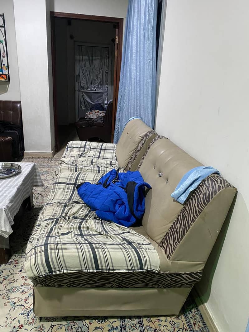 6 sofas in good condition 1