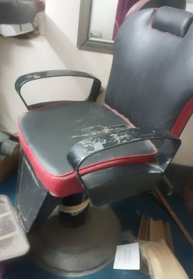2 Saloon chairs with trolley || 2 parlor chairs with trolley for sale