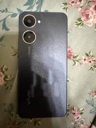 Vivo y03t 4/64 with box and charger pta approve