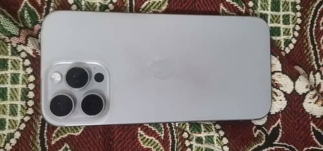 iPhone 16 pro max jv