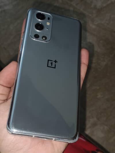 One Plus 9 Pro gaming set