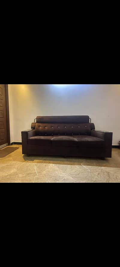 five seater velvet poshish sofa