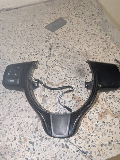 Vitz multimedia steering