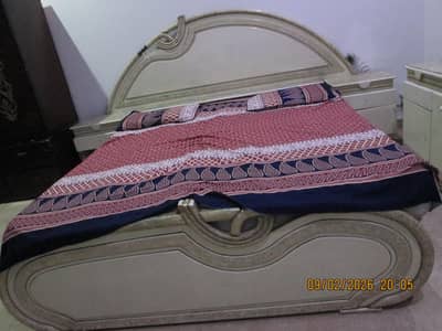 Deco Paint King Size Bed with Spring Mattress