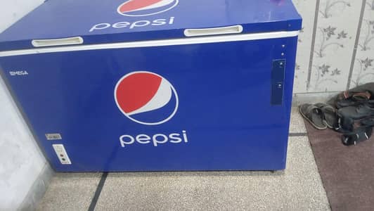 pepsi Full Size deep freezer