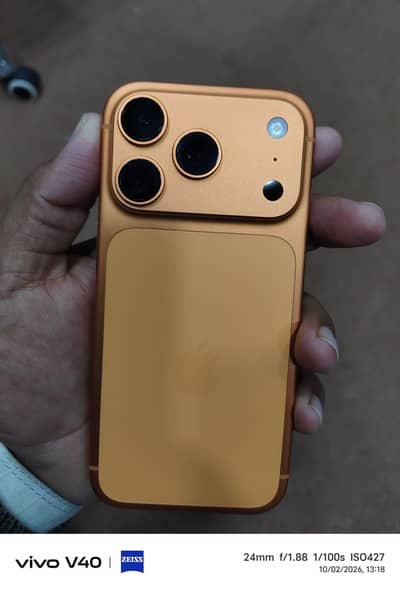 17 pro 6.3 inche LLA 256gb sim non active 100%  17 pro 512Gb Bleu