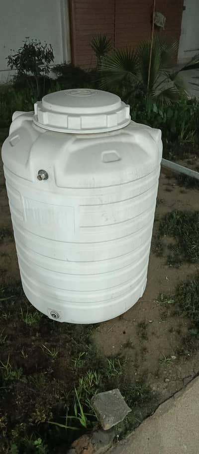 original popular water tank 600 Liter = 158.5 gallons