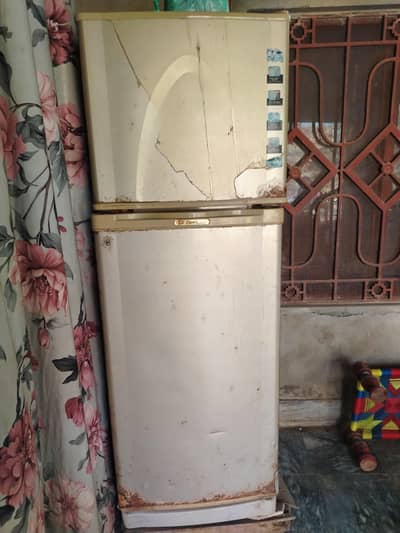 Dawlance Medium Size Inverter Fridge