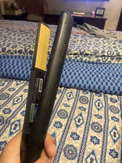 Ghd hair straightener