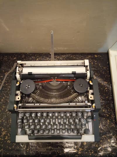 Typewriter Olympia