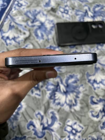 Vivo y36 black color 8/128