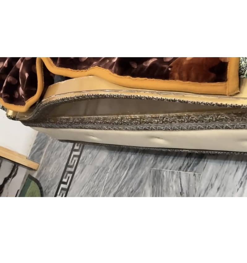 Bed dressing table 1