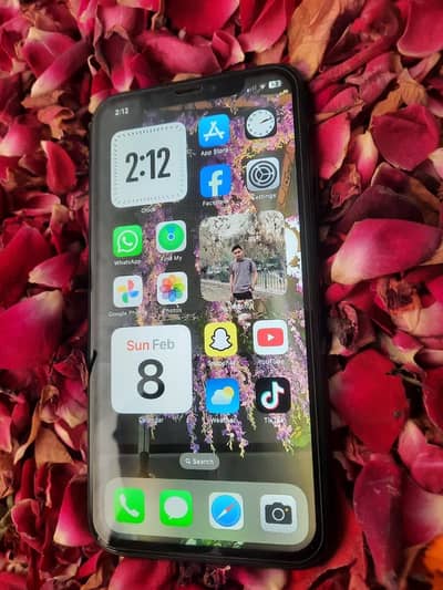 iPhone XR 10/10 sim Working