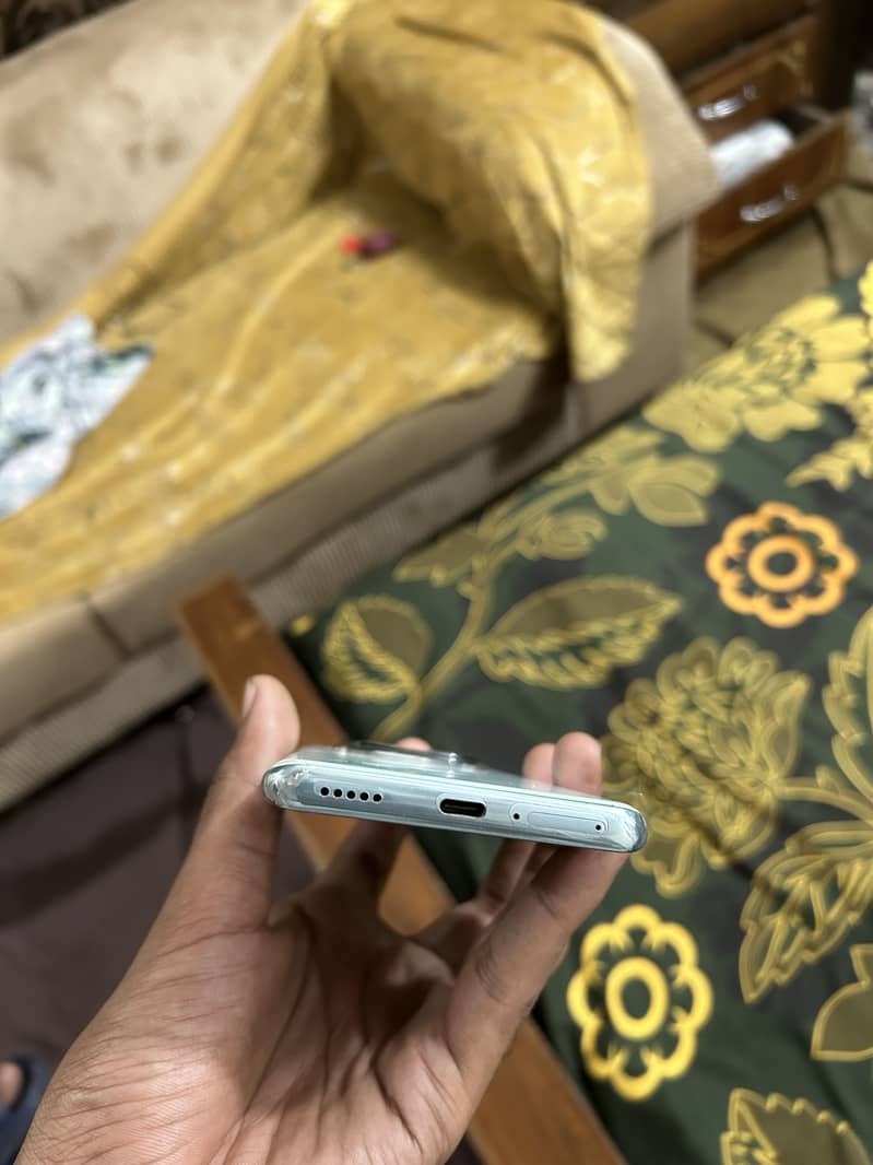 Redmi note 14 pro plus 4