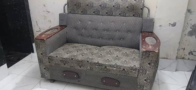 sofa set 6 seater available for sale with good condition