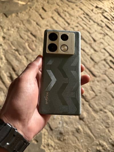 Infinix Note 40 Pro