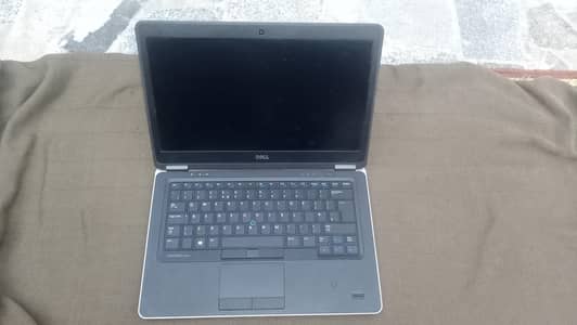 Dell laptop 14inch i5 4th generation