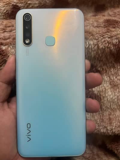 Vivo y19 4/128