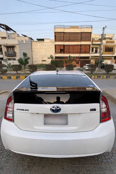 Toyota Prius Package S led