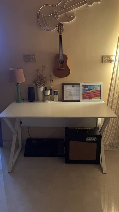 White office studio study style table