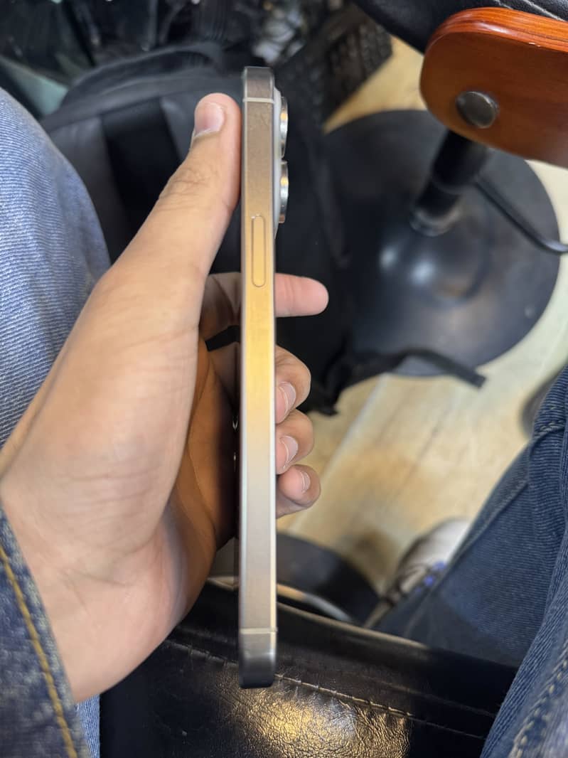 İPhone 15 pro max 0