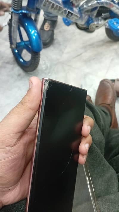 Note 20 Ultra box sath hai