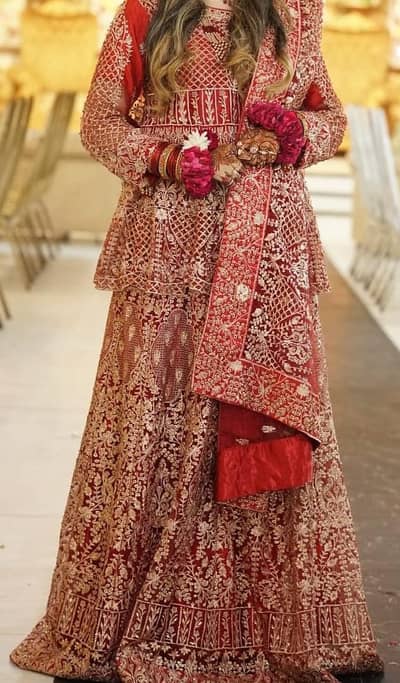 bridal heavy charara urgent for sell price 15k medium size