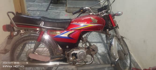 Honda CD 70 Model 2011 03266317889