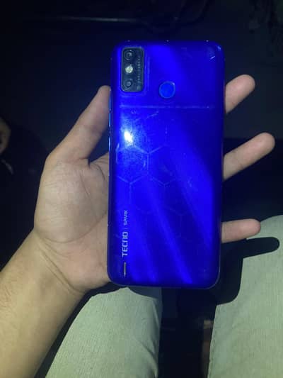 Tecno spark 6go