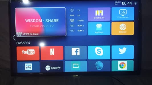 AKIRA BORDERLESS 32' INCH ANDROID LED .