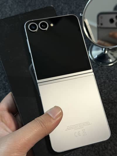 Samsung Galaxy Z Flip 6 Non PTA