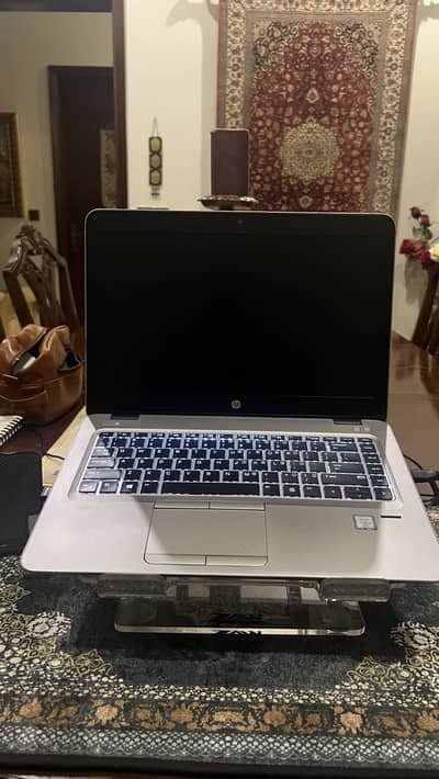 HP Elitebook 840 g3 8 GB Ram 256 SSD + 500 HDD Core i5
