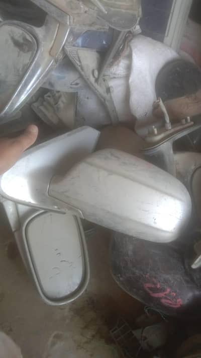 Side mirrors available All cars