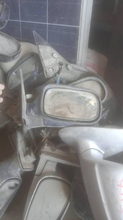 Side mirrors available All cars