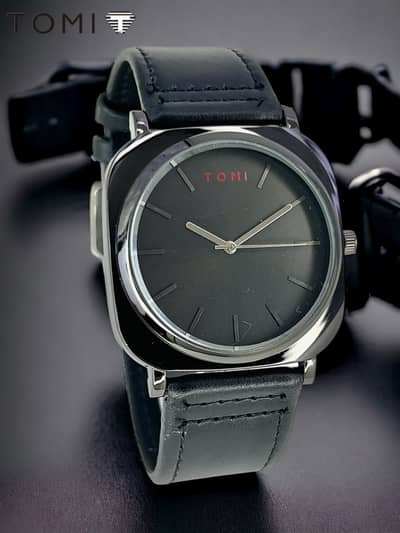 TOMI Black Watch – Like New – Urgent Sale