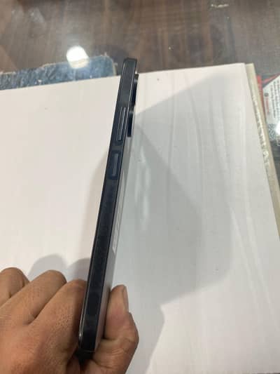 Redmi 13c 4/128 conditions 10×10 no open no repair with box charge