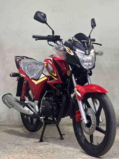 Honda cb150f 2026 model ( 400 km used only )