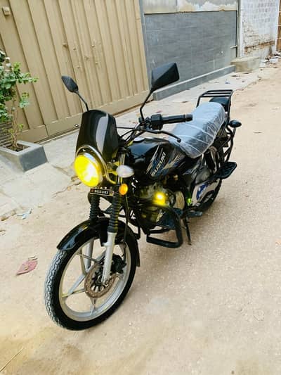 Suzuki GS SE 2017#0/3/1/7/0/0/2/4/6/2/9