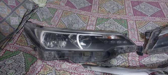 Toyota corolla 2018 Headlights And Front Chrome