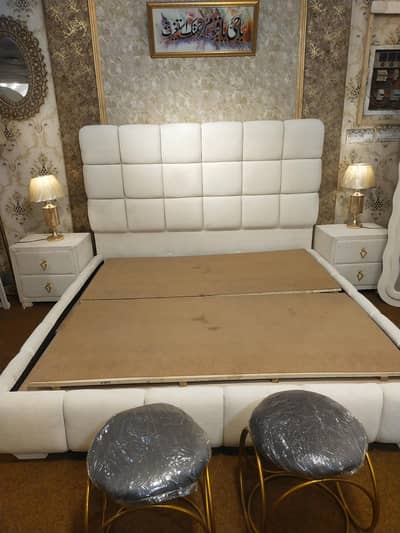 Brand new bubble bed with side tabe dressing and mirror