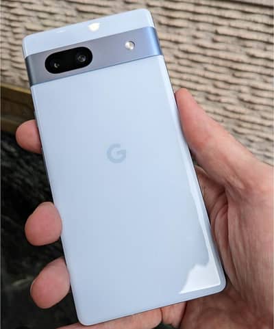 I'm selling my brand new goggle pixel 7a