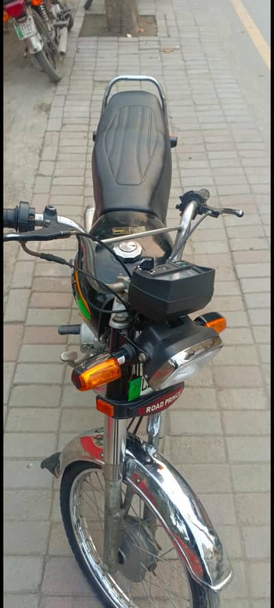 ROAD PRINCE 2021 MODEL BLACK COLOR