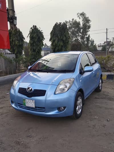 Toyota Vitz for Sale nice car for family use