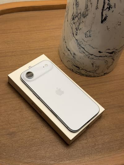 iPhone 17 Air Blue Slightly used Mint