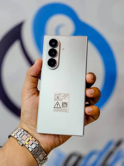 Samsung Z Fold 7 12GB | 256GB Dual Sim Non PTA Brand New Complete Box